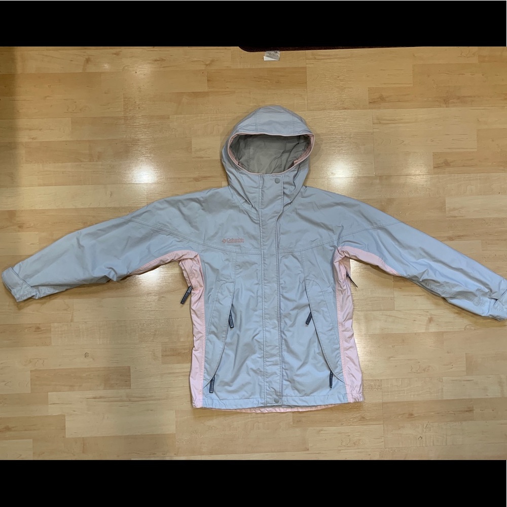 Women’s Columbia lightweight hooded rain jacket